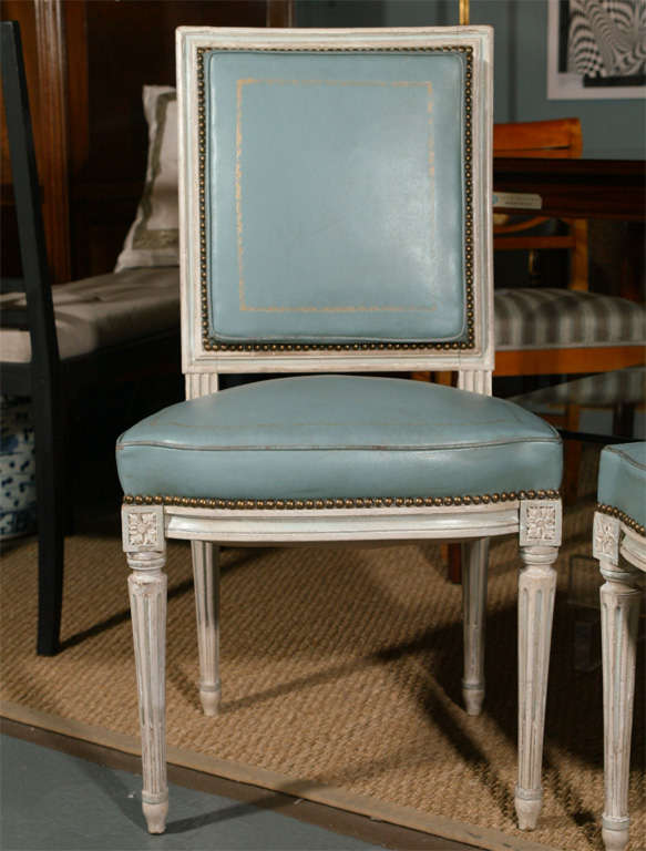A Pair Of Louis XVI Style Dining Chairs In Good Condition In New York, NY